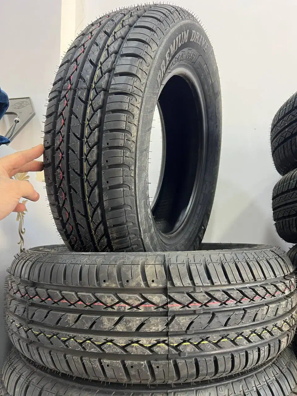 فروش انواع لاستیک ایرانی و خارجی قیمت کف بازار|عمده‌فروشی|چناران, |دیوار