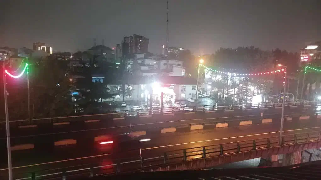 58 متر واحد تجاری سنددار بلوار گلسار 5/700میلیارد|فروش آپارتمان|رشت, جهاد|دیوار