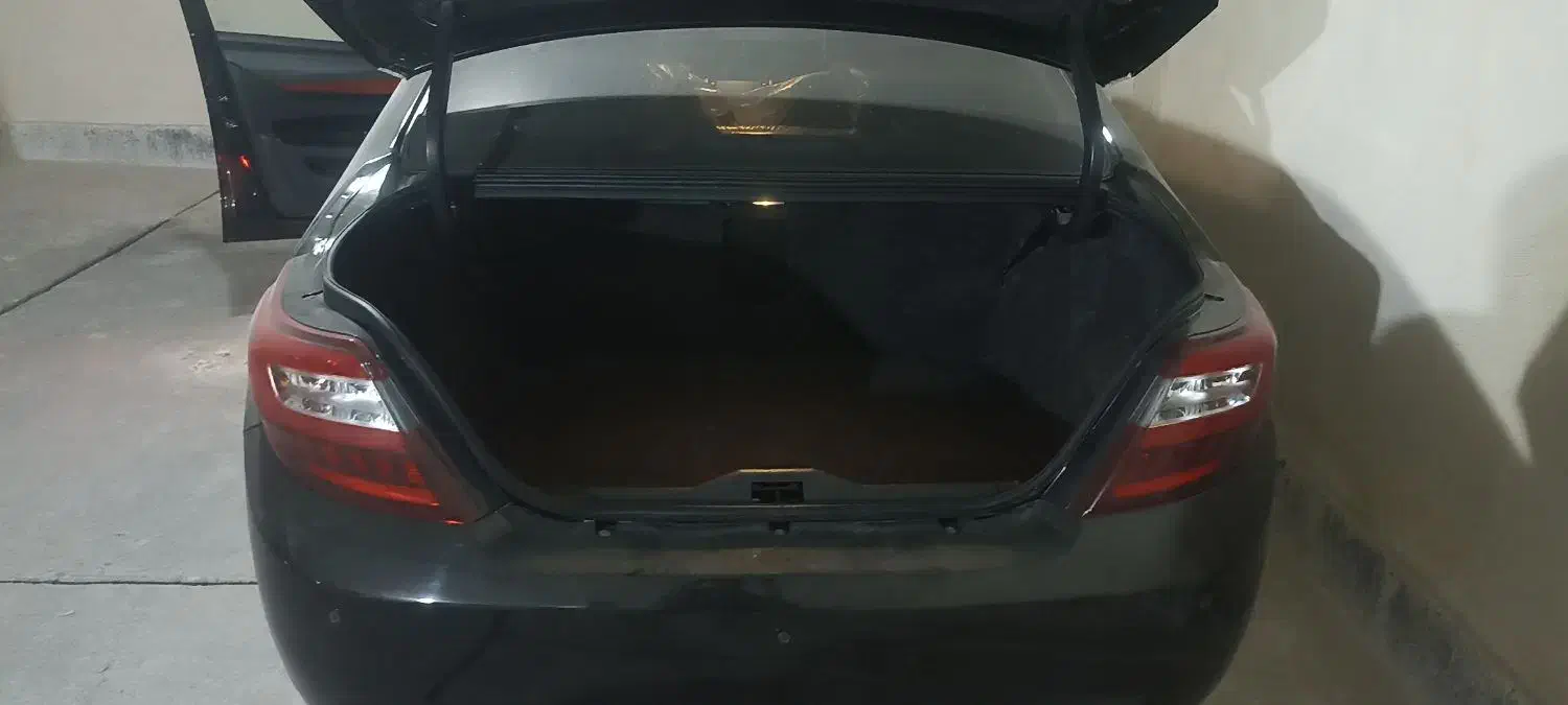 دنا پلاس مشکی آبنوس|خودرو سواری و وانت|فولادشهر, B6|دیوار