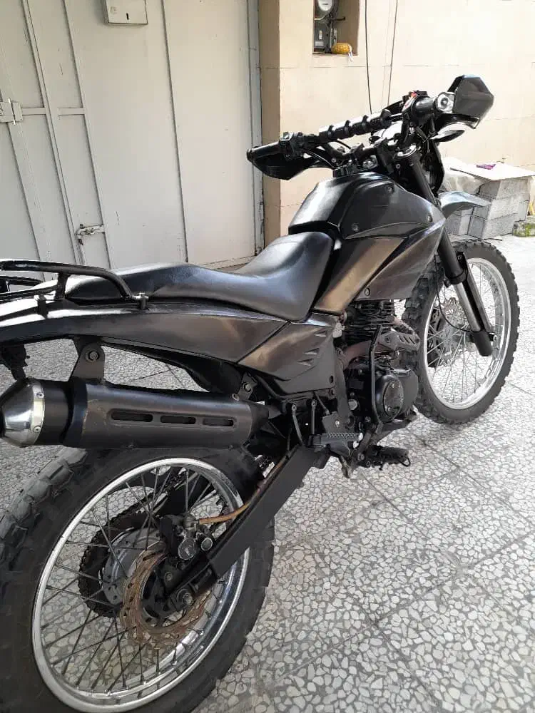 موتور ....|موتورسیکلت|سنگر, |دیوار