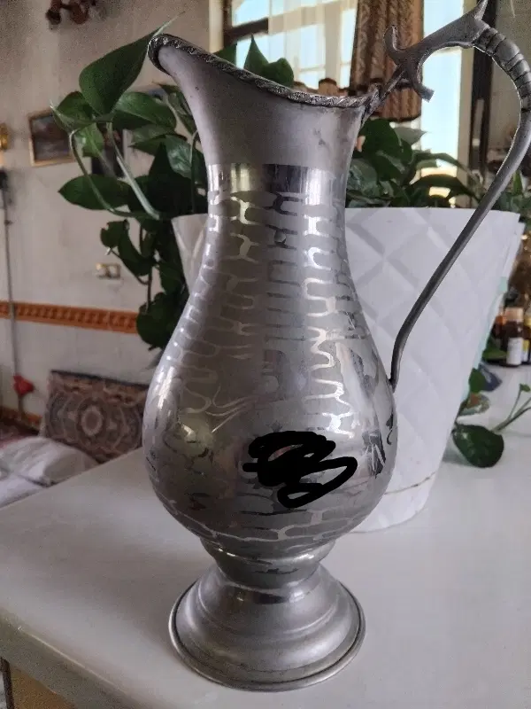 برنجی|مجسمه، تندیس، ماکت|قرچک, میرزائی شمالی|دیوار