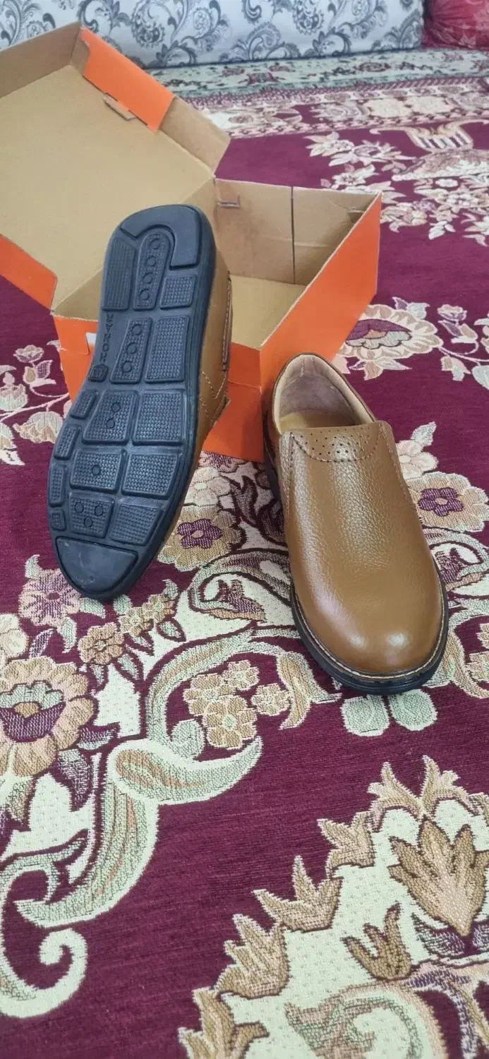 کفش چرم|کیف، کفش، کمربند|بروجرد, |دیوار