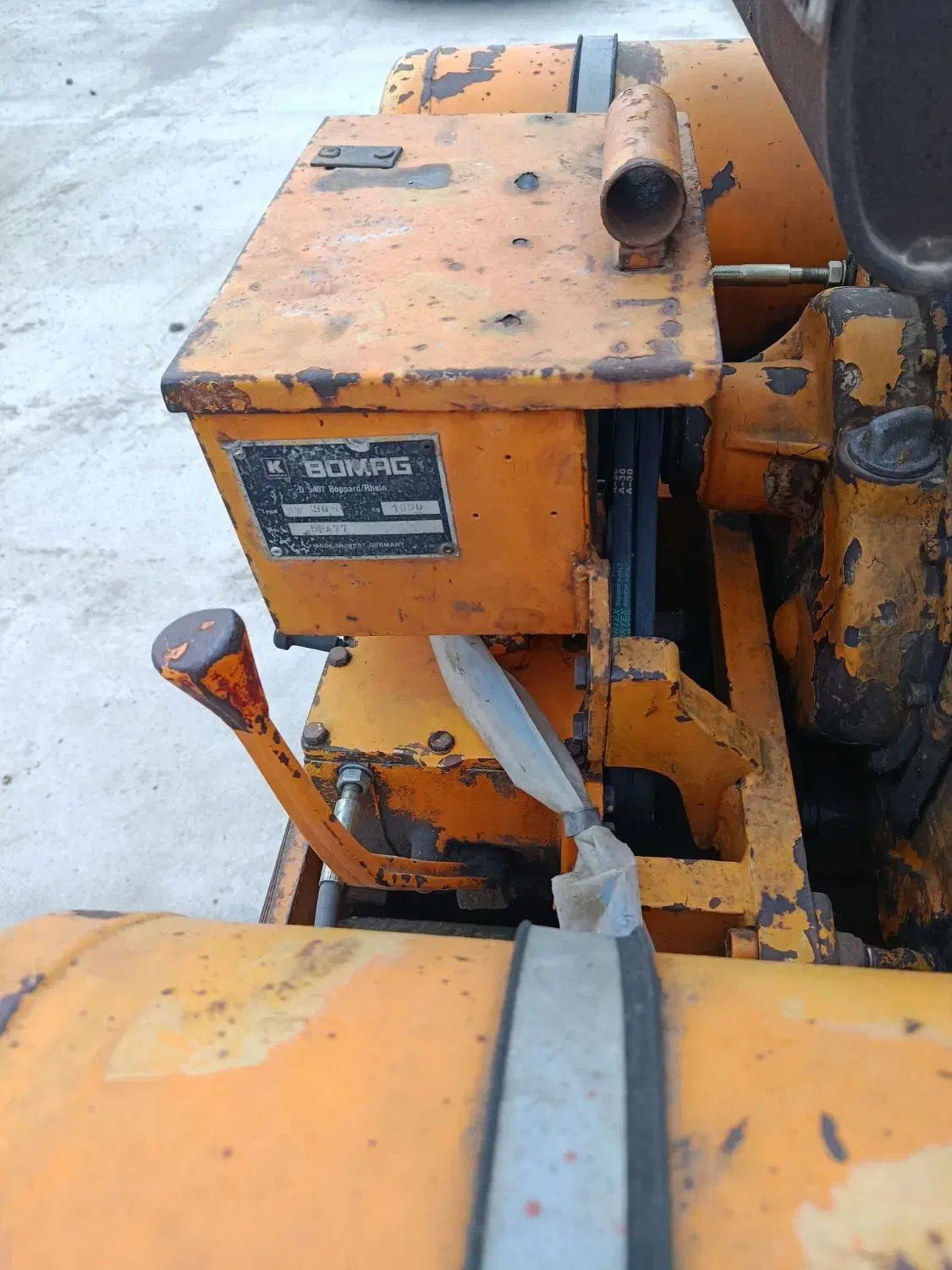 غلطک دستی BOMAG|خودرو سنگین|رشت, کوی حسینی|دیوار