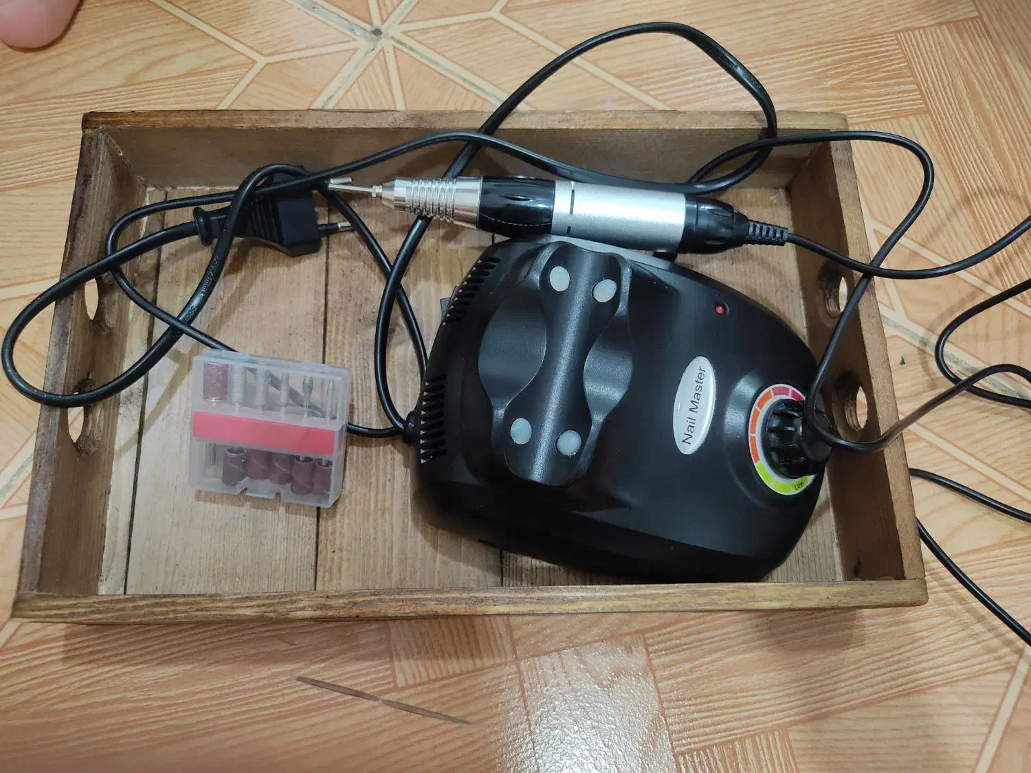 سوهان برقی|آرایشگاه و سالن‌های زیبایی|کیاشهر, |دیوار