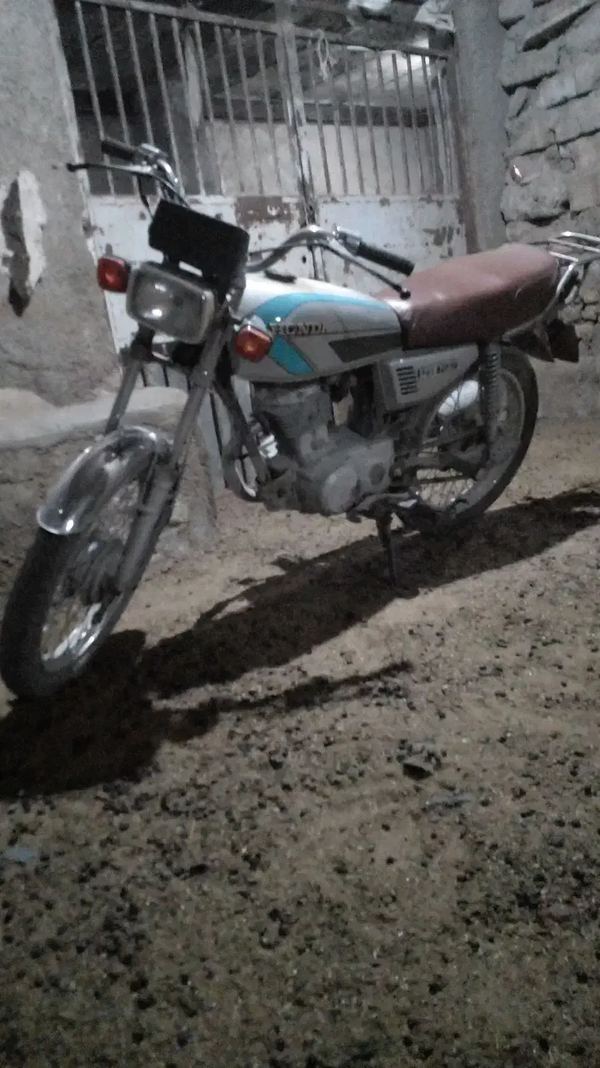 هوندا۱۲۵|موتورسیکلت|شیروان (خراسان), |دیوار