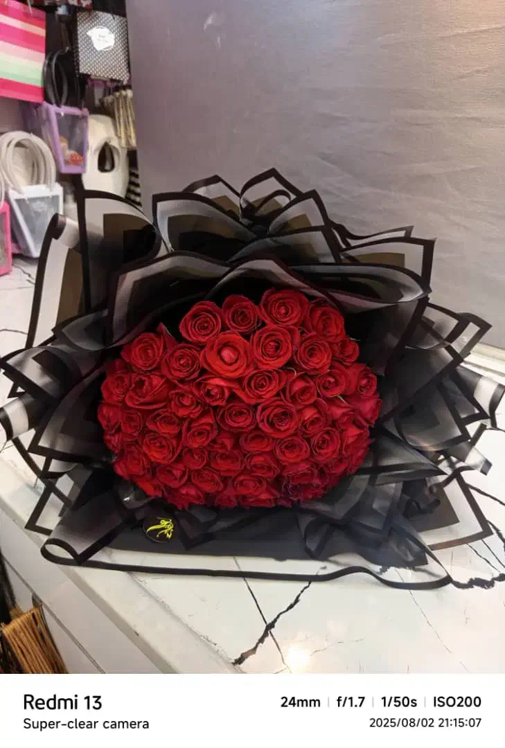 دسته گل باکس گل|گل و گیاه طبیعی|برخوار, |دیوار