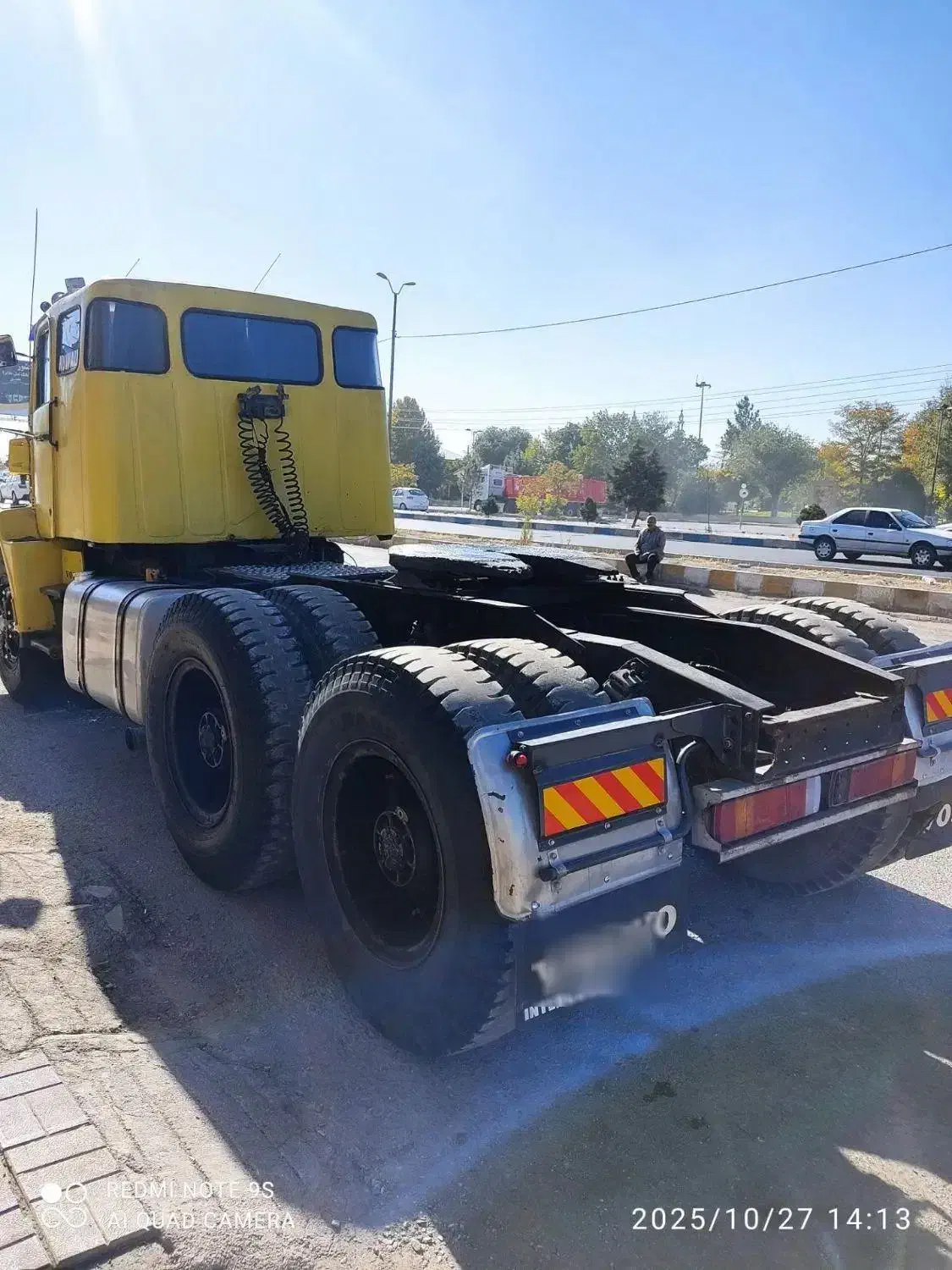 ولوو کشنده توپ طلا موتور اف|خودرو سنگین|ملایر, |دیوار