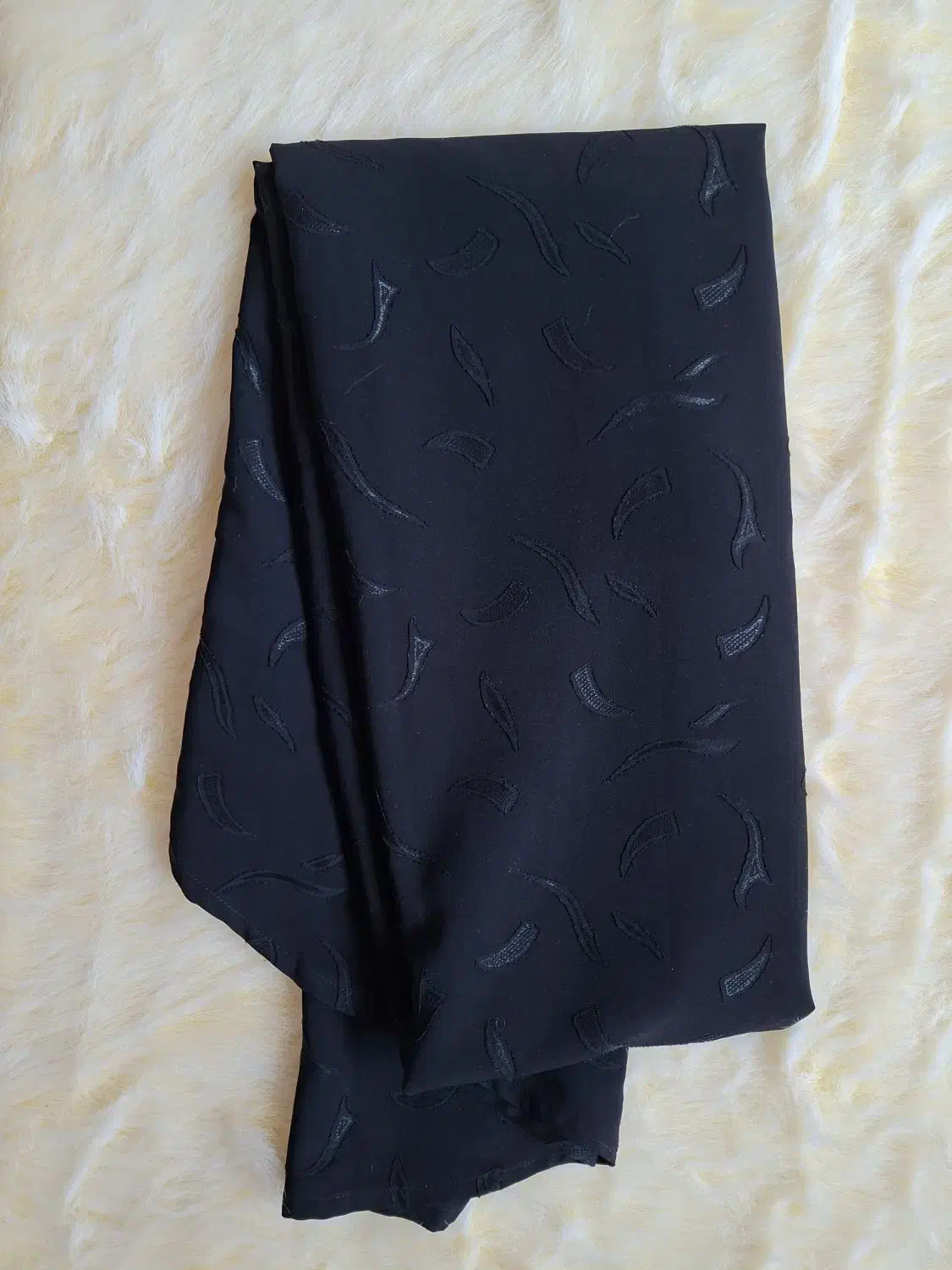 چادر مشکی|لباس|اراک, |دیوار