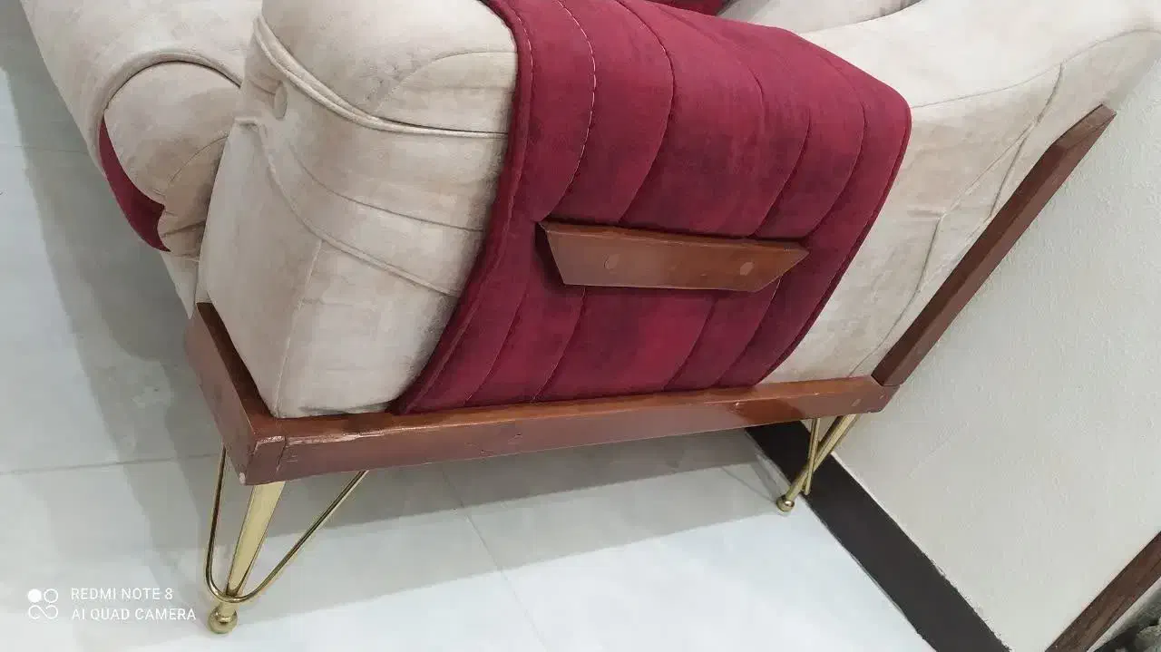 مبل هشت نفره|مبلمان خانگی و میز عسلی|شاهین‌شهر, عطار|دیوار
