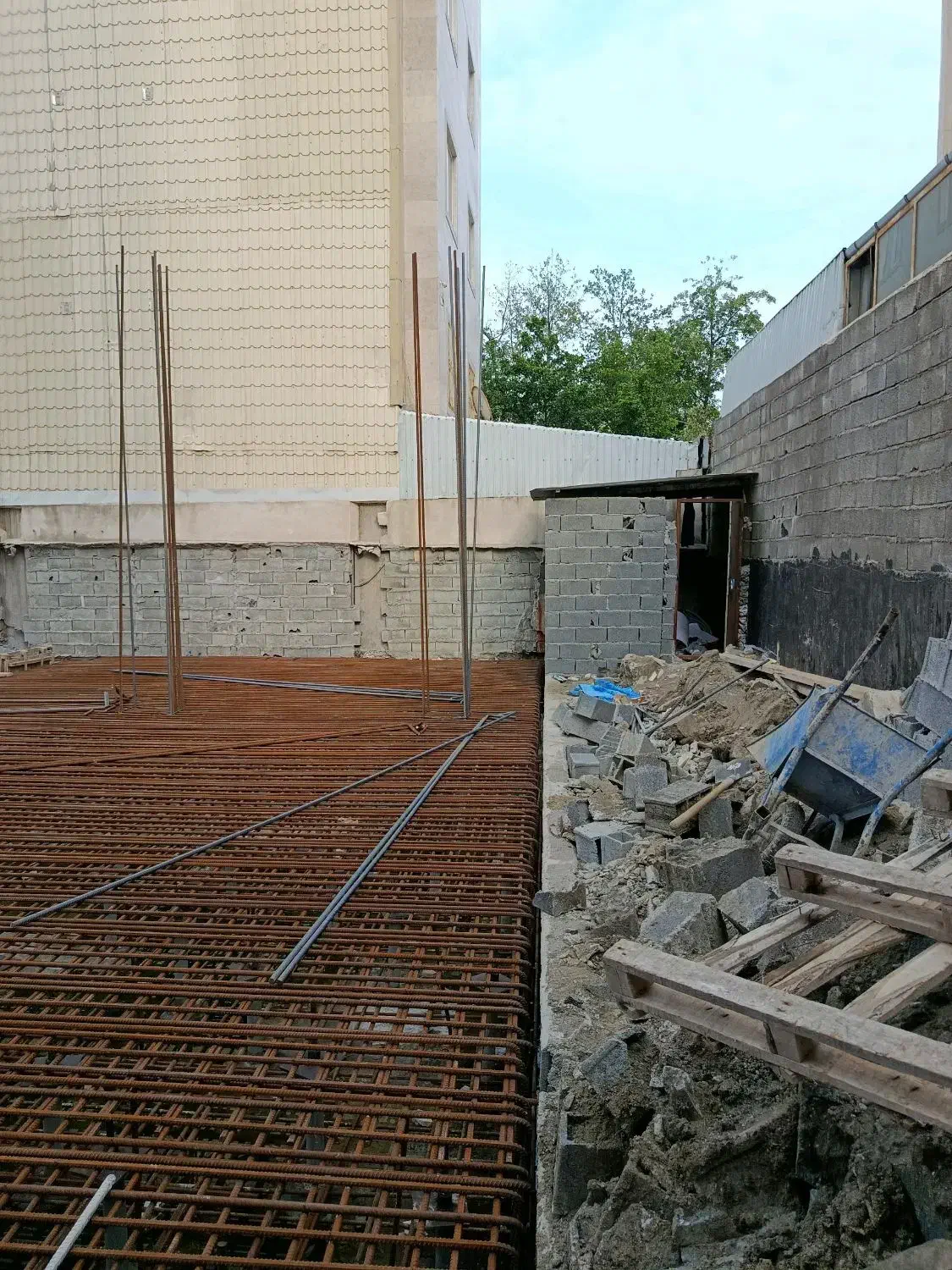 ۲۰۰ متر کریم آباد پلاک اول دریا ۳ خواب پیش فروش|پیش‌فروش املاک|تنکابن, |دیوار