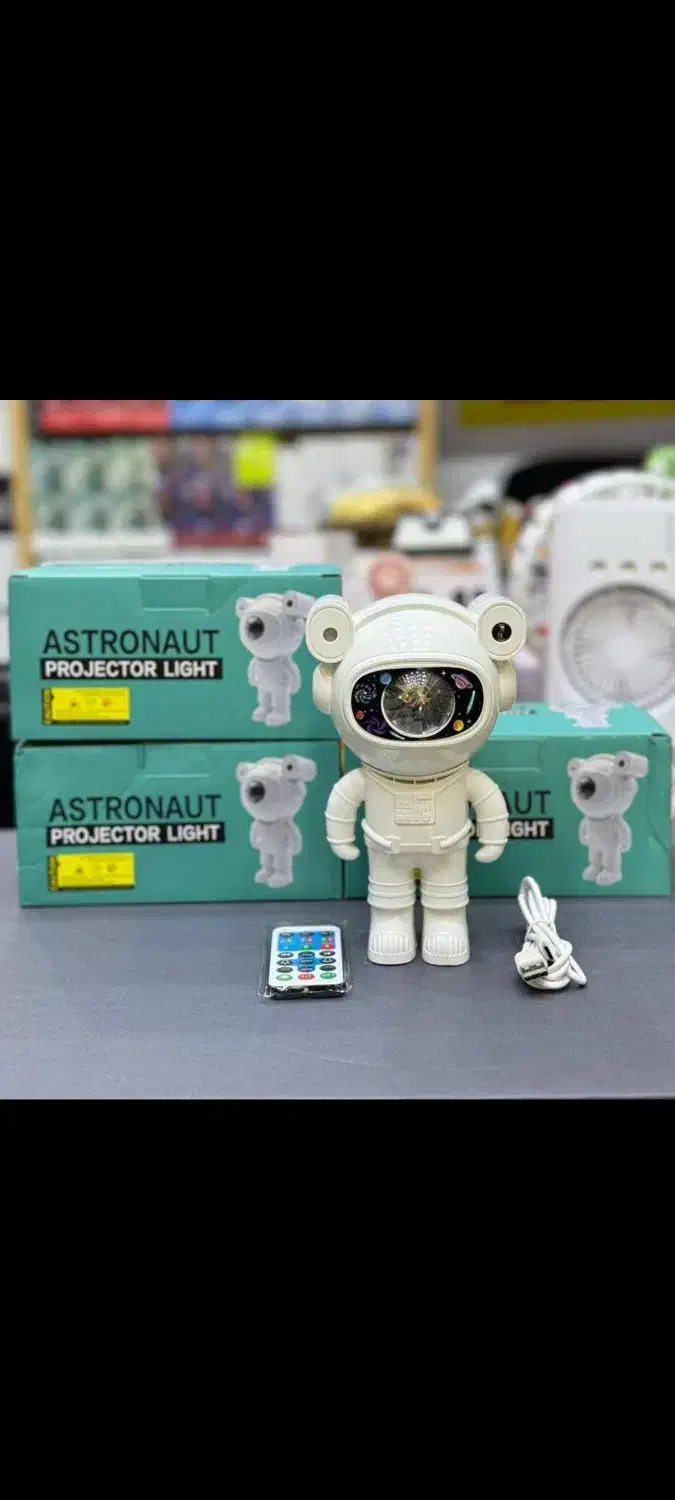 اسپیکر فضانورد نشسته و ایستاده|سیستم صوتی خانگی|تبریز, |دیوار