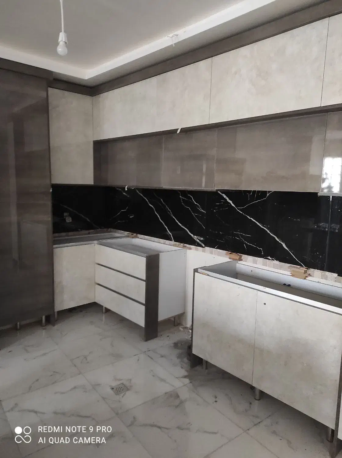 نصب انواع کاشی و بین کابینت/ماربل شیت و ترموال|خدمات پیشه و مهارت|زنجان, |دیوار