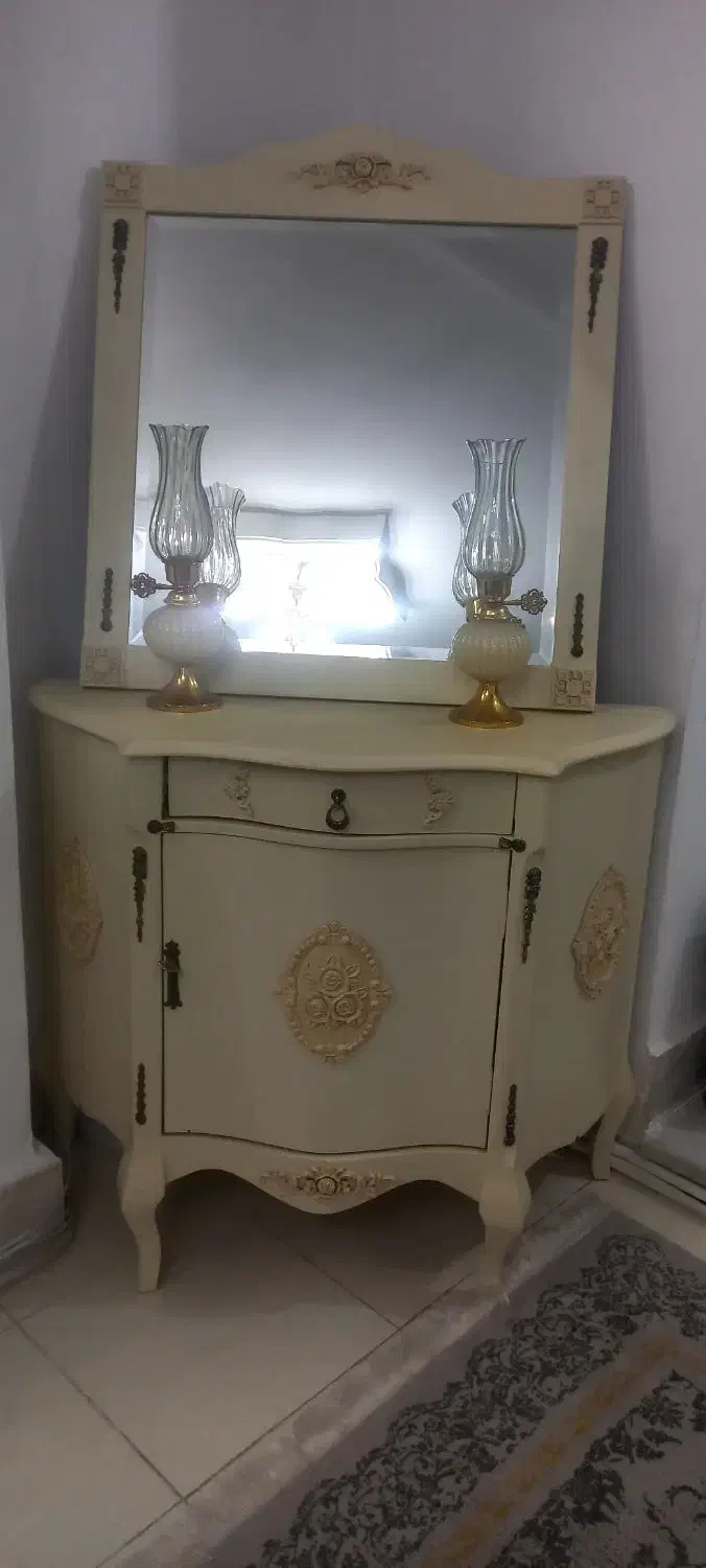 میز کنسول و آینه|بوفه، ویترین، کنسول|ورامین, ورامین|دیوار