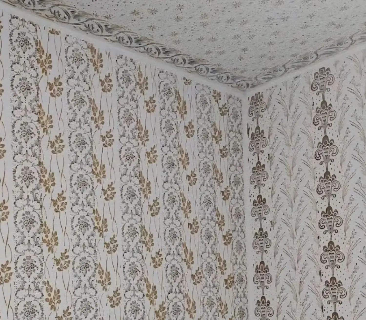 رنگ کاری ساختمان درب و پنجره|خدمات پیشه و مهارت|بروجرد, |دیوار