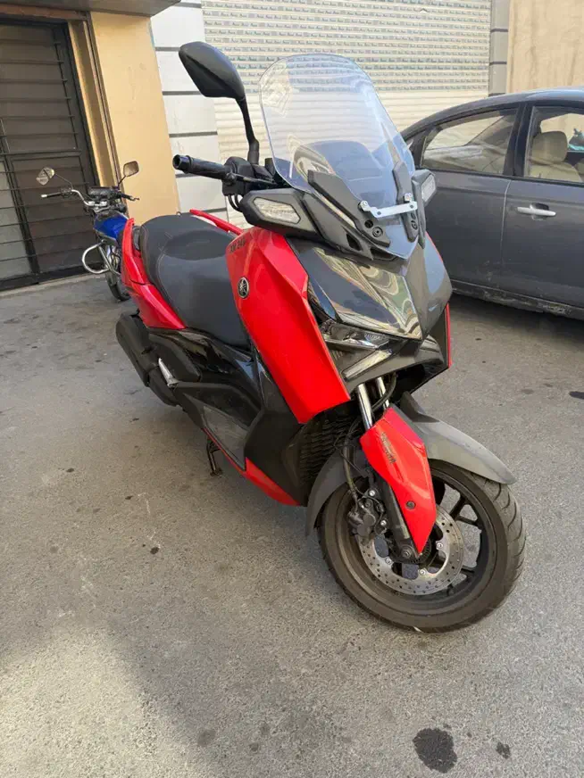 یاماها ایکس مکس ۱۴۰۲ با کارکرد ۳۲۰۰ دونه|موتورسیکلت|تهران, قلهک|دیوار