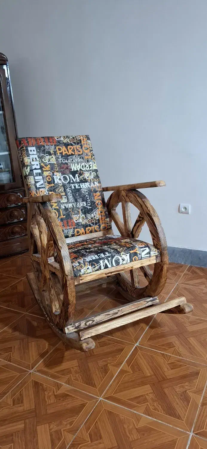 صندلی راک چوبی|میز و صندلی غذاخوری|دوگنبدان, |دیوار