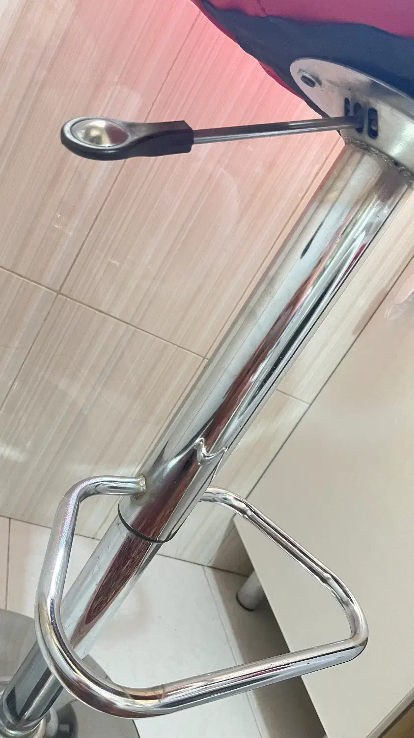 صندلی گردان پایه ثابت|صندلی و نیمکت|هشتگرد, فاز ۷ مهستان|دیوار