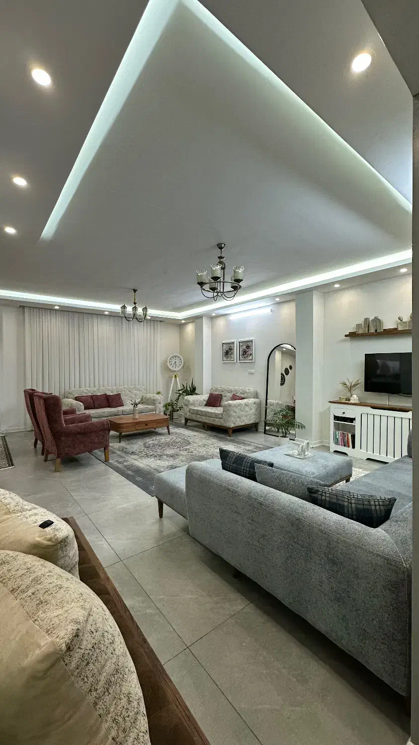 آپارتمان تک واحدی ۱۰۲ متر دو خواب|فروش آپارتمان|شاهین‌شهر, گرگاب|دیوار