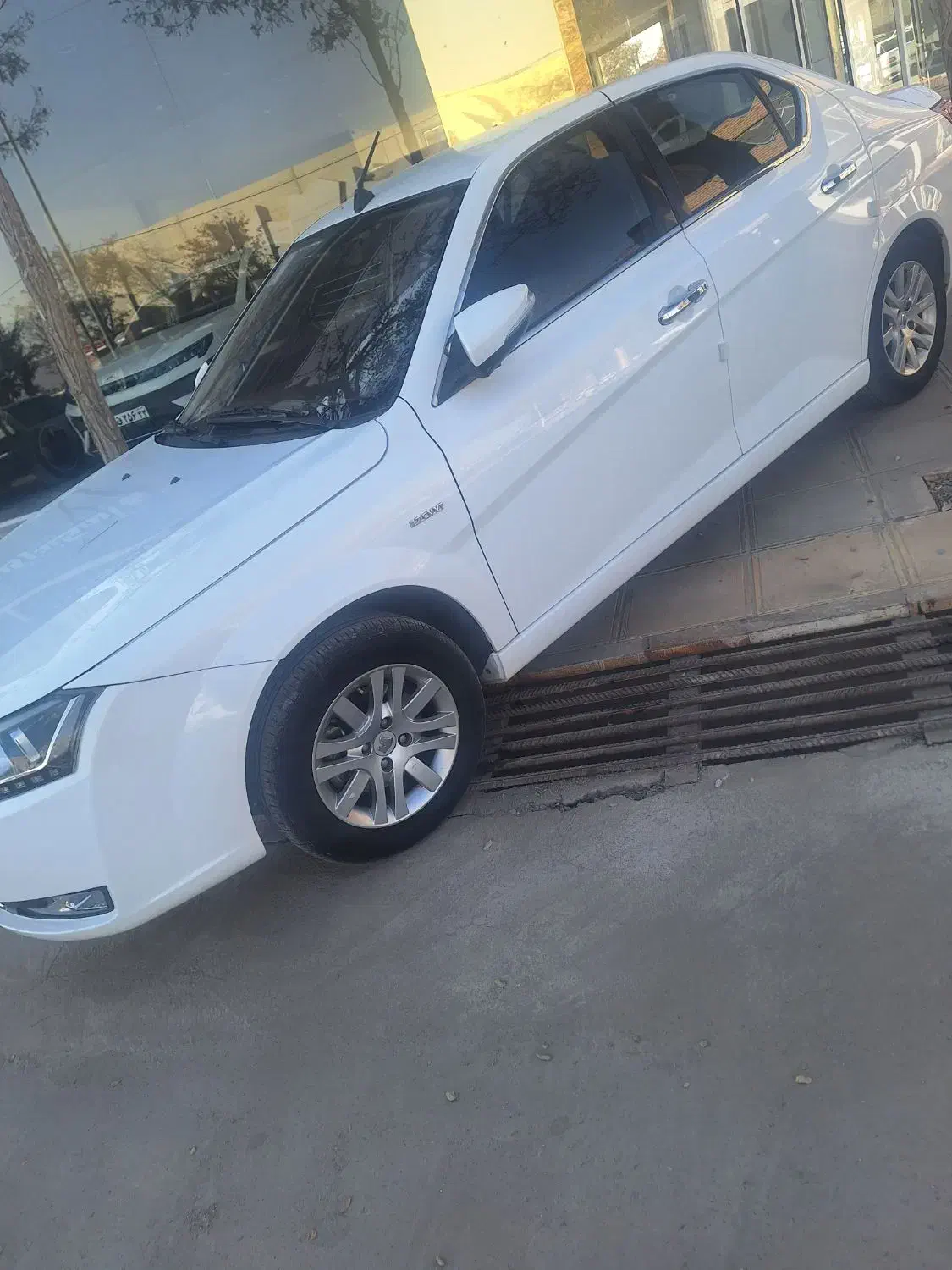 دنا پلاس مدل ۹۹ در حد|خودرو سواری و وانت|تربت‌حیدریه, اندیشه|دیوار