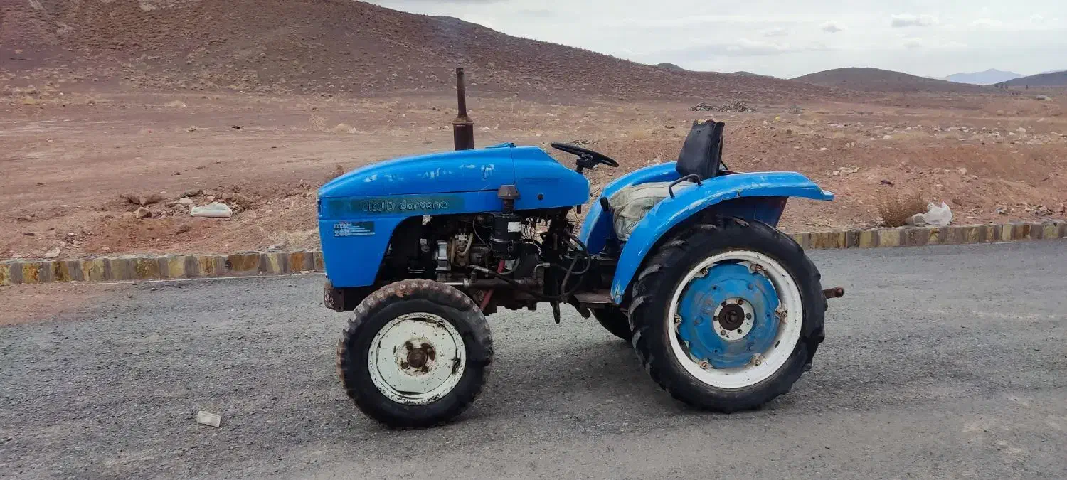 تراکتور داروانا مدل ۸۴|ماشینآلات صنعتی|سربیشه, |دیوار