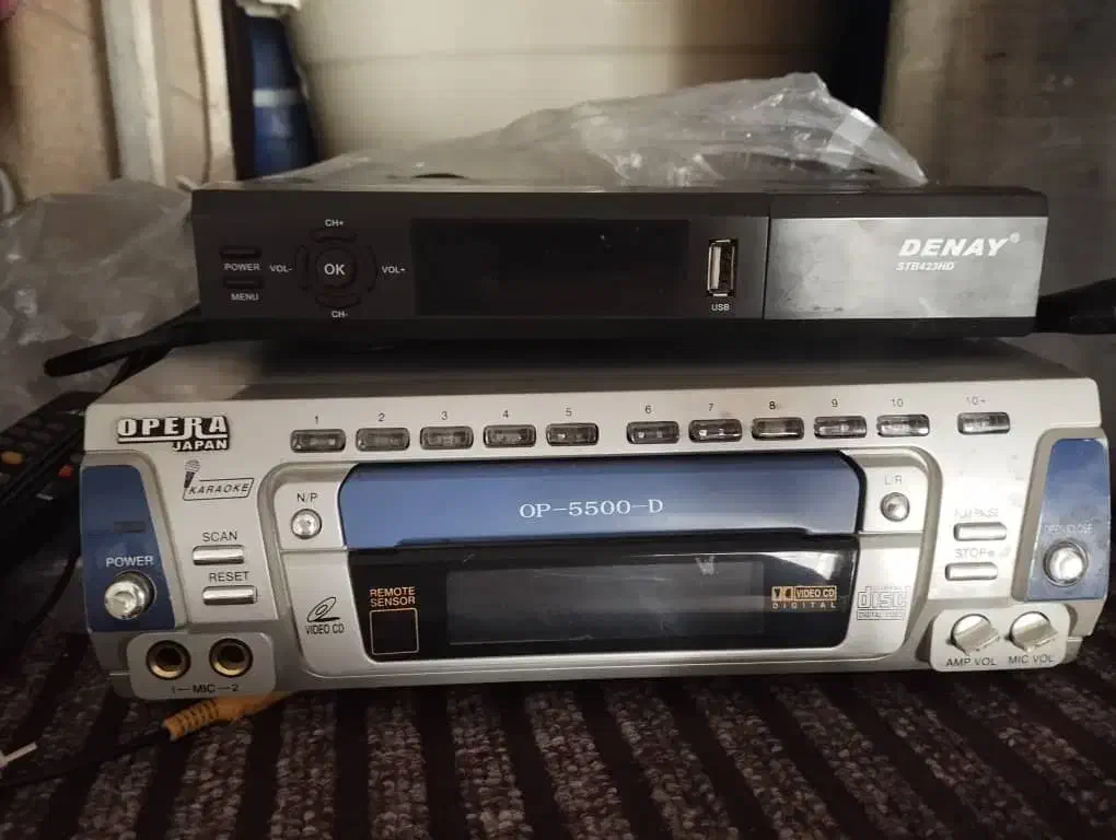 فروش دو عدد دستگاه CD و دیجیتال فلش خور|پخشکننده DVD و ویدیو|شهرکرد, |دیوار