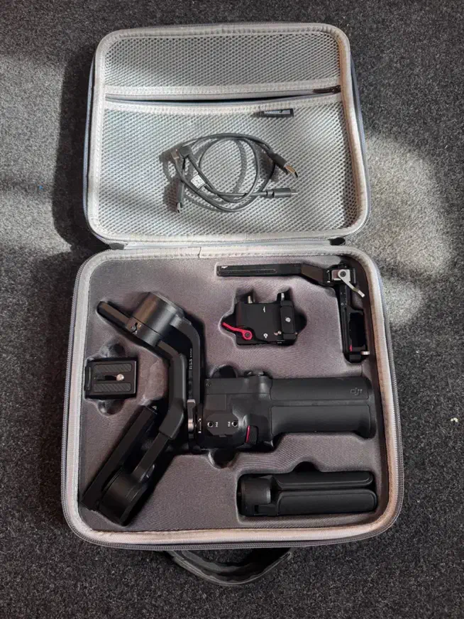 گیمبال Rs3 mini اصلی در حد|دوربین عکاسی و فیلم‌برداری|قم, شهرک قدس|دیوار