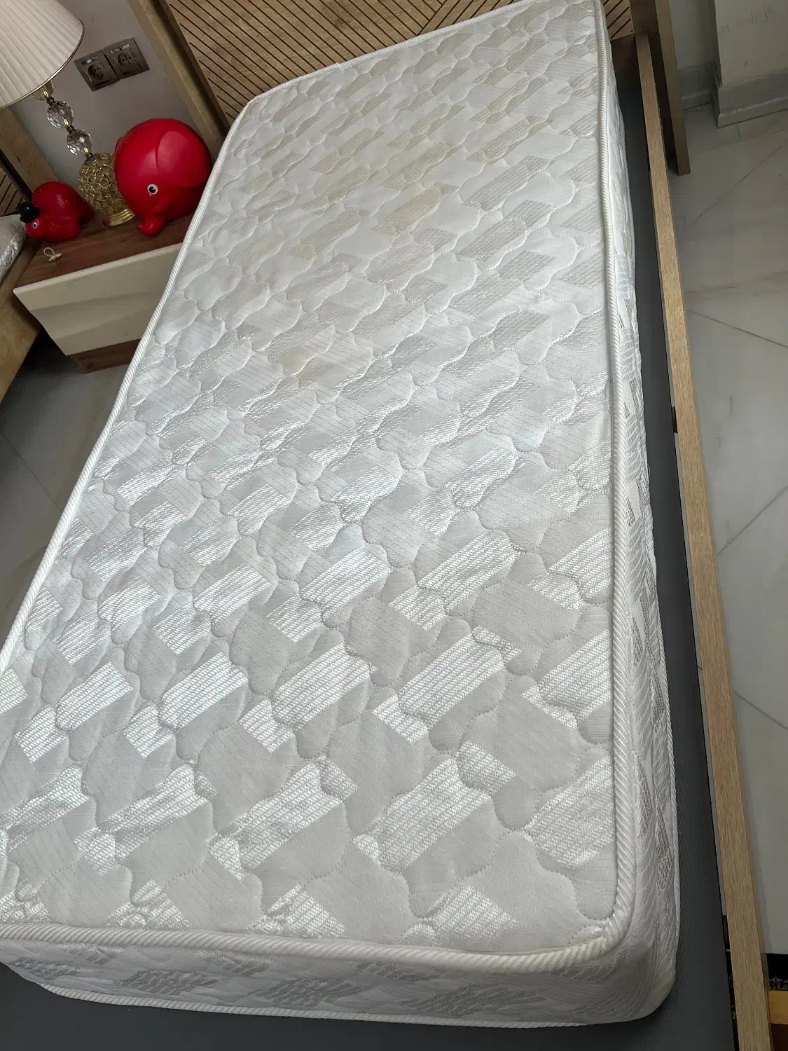 تشک تخت|تشک تختخواب|زاهدان, |دیوار