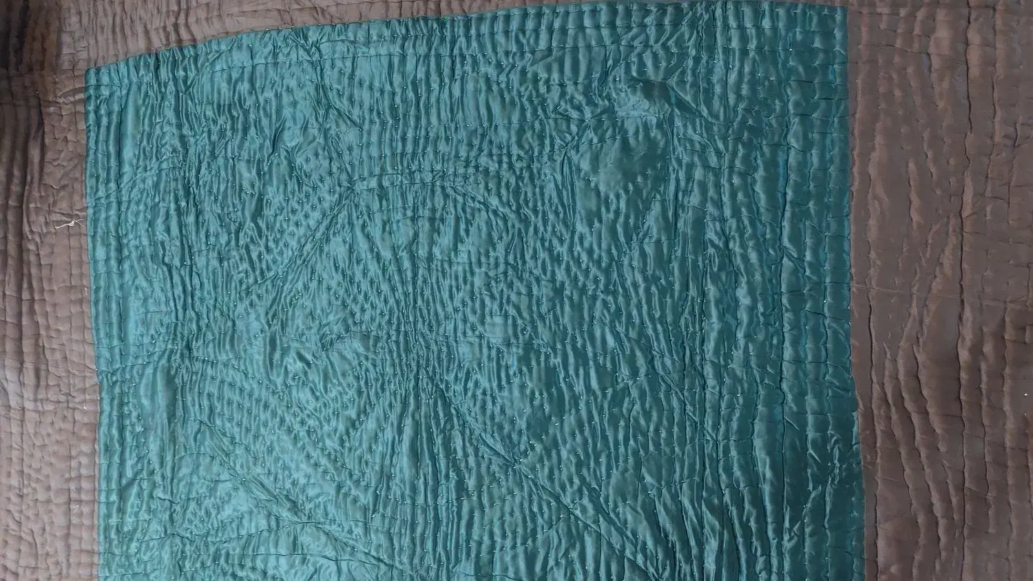 لحاف|رختخواب، بالش، پتو|قزوین, |دیوار