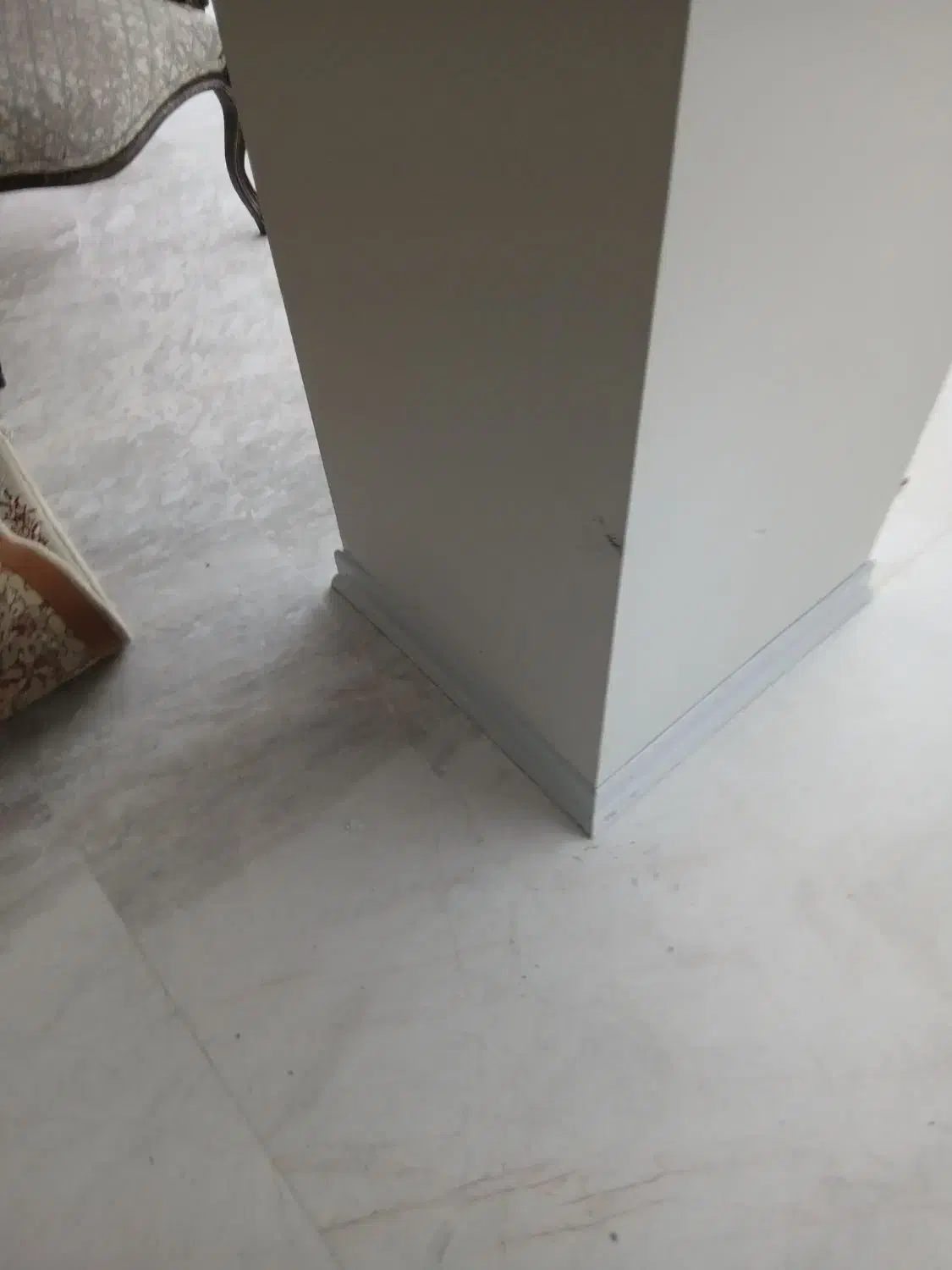 نصاب قرنیز کفپوش ماربل وبین کابینتی تی‌وی وال ...|خدمات پیشه و مهارت|پردیس, فاز ۲|دیوار