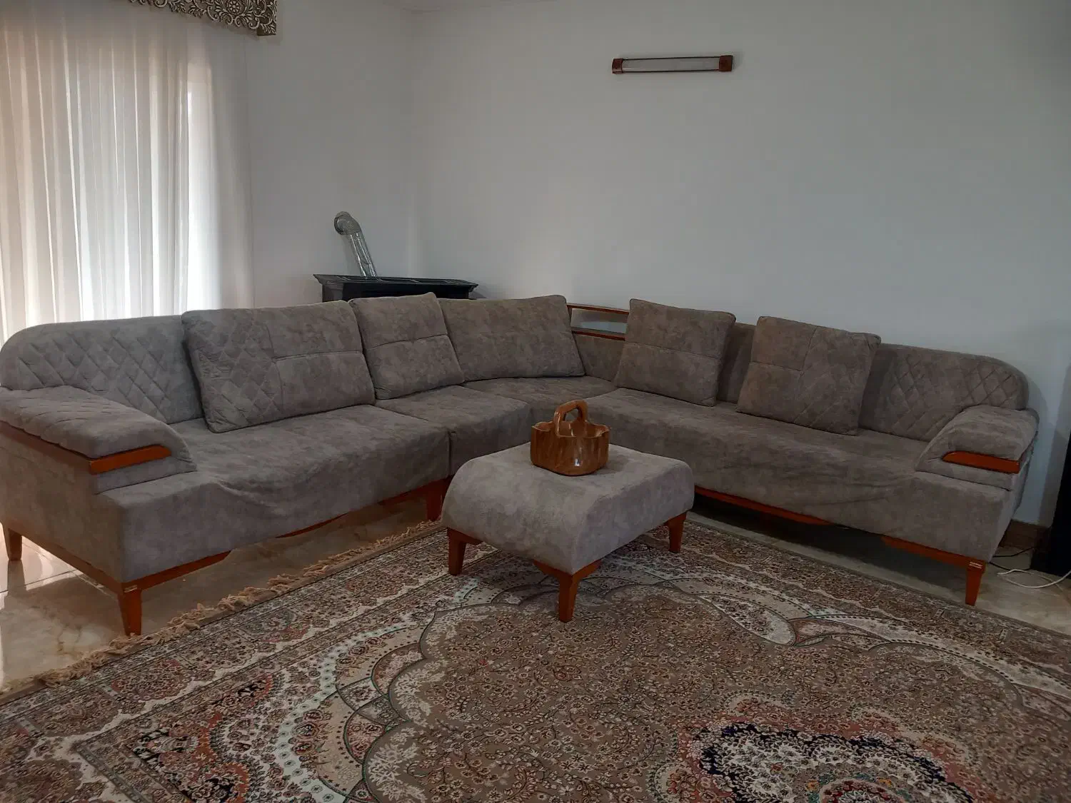 فروش مبل جلومبلی میز عسلی میز تلویزیون میزارایش|مبلمان خانگی و میز عسلی|بابل, |دیوار