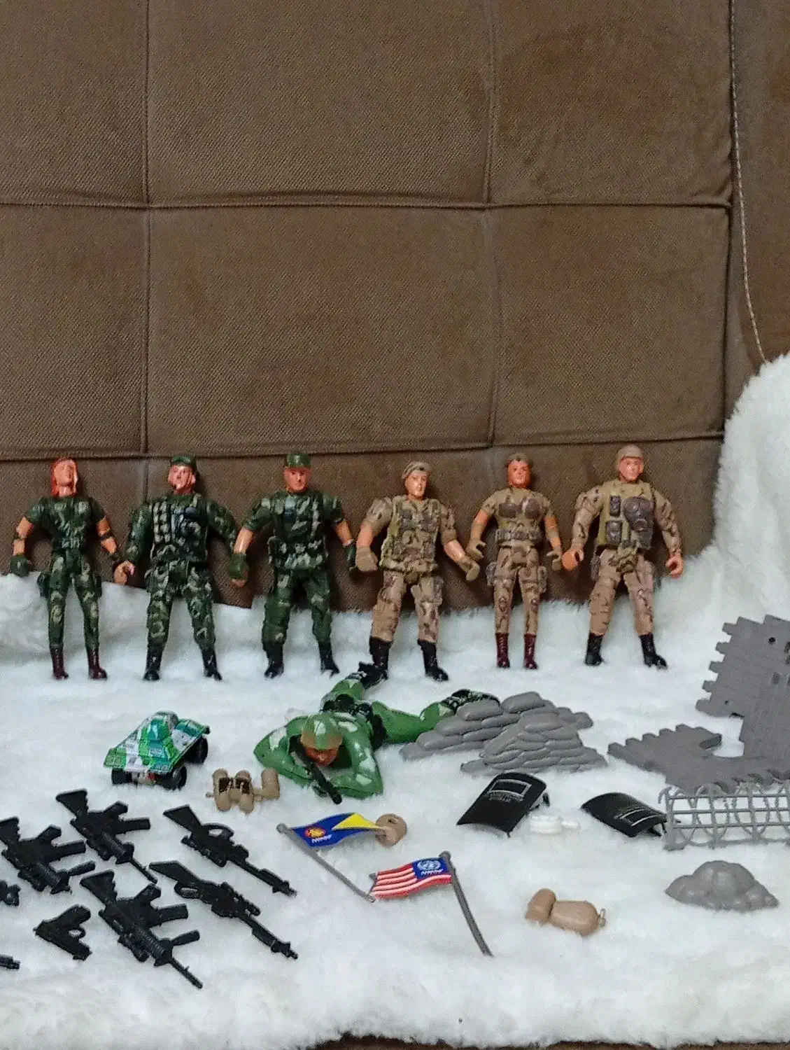 فیگورهای سرباز نو|اسباب‌‌بازی|ساری, |دیوار