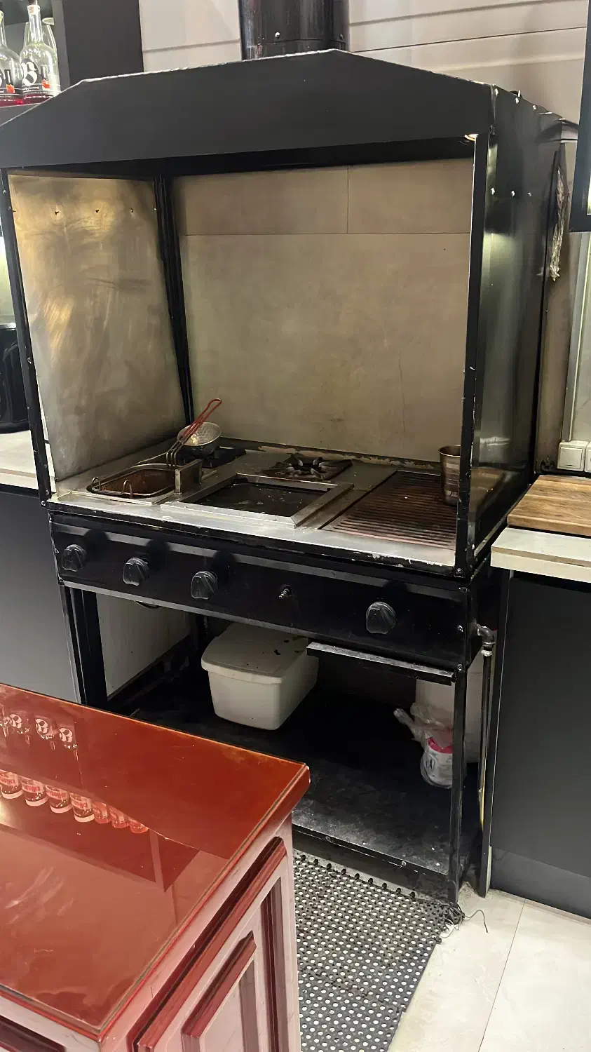 سانتیوفیوژ ( هود صنعتی) و گریل سرخ کن گاز|کافیشاپ و رستوران|بابلسر, |دیوار