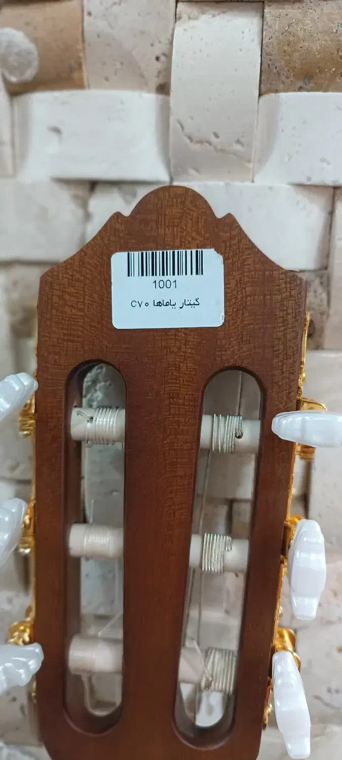 گیتار یاماهاc70|گیتار، بیس، امپلیفایر|بادرود, |دیوار