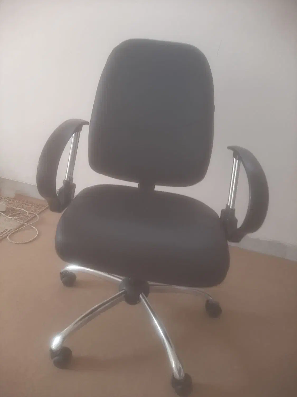 صندلی چرخدار در حد نو|مبلمان اداری|کرمان, |دیوار