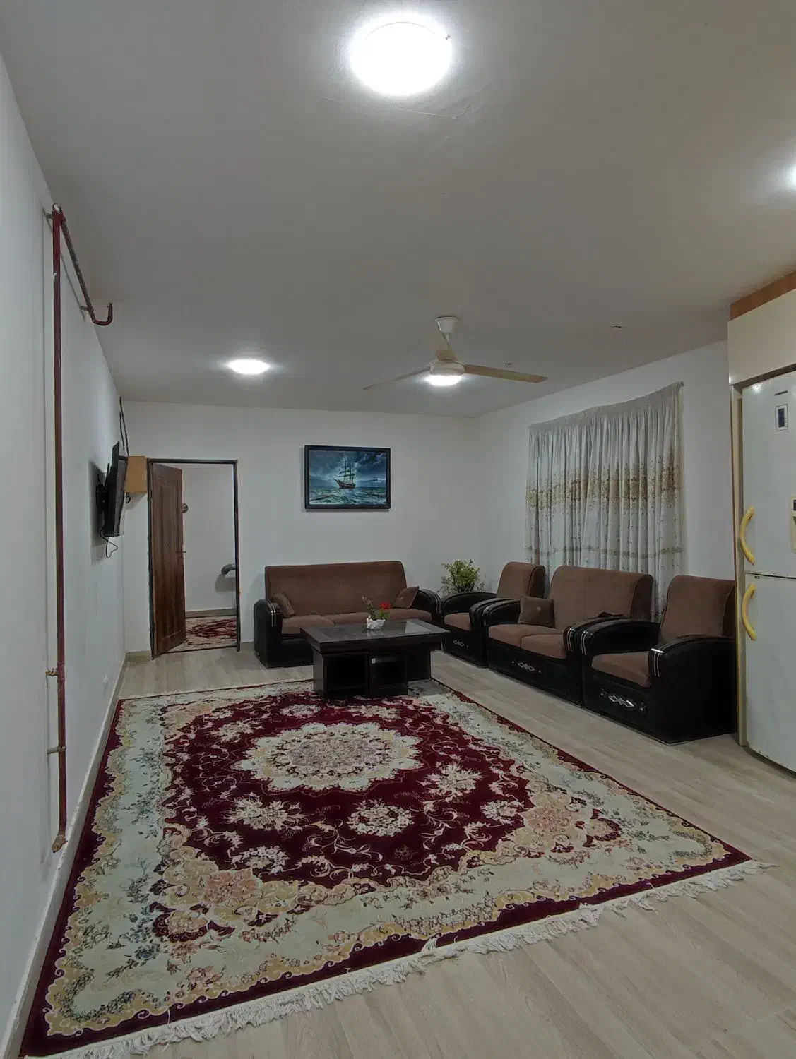 خانه مسافر|اجارهٔ کوتاه‌مدت آپارتمان و سوئیت|سنگر, |دیوار