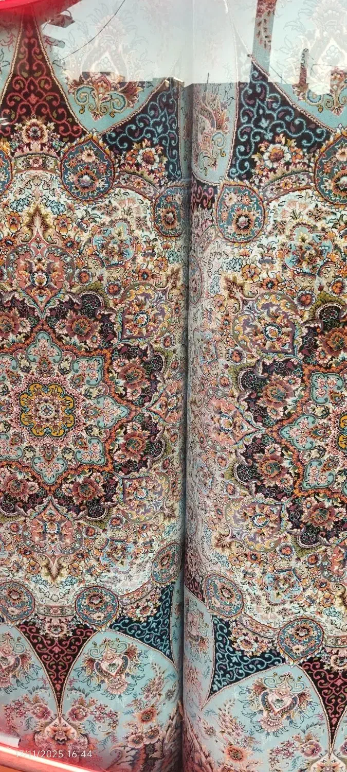 فرش شش متری|فرش|مراغه, |دیوار