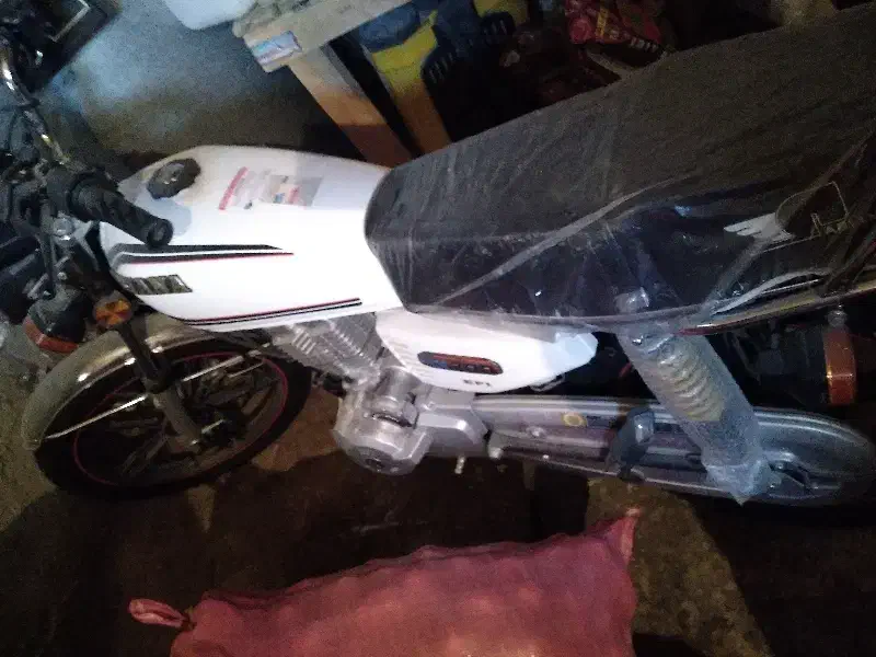 موتور سیکلت200|موتورسیکلت|بروجن, |دیوار