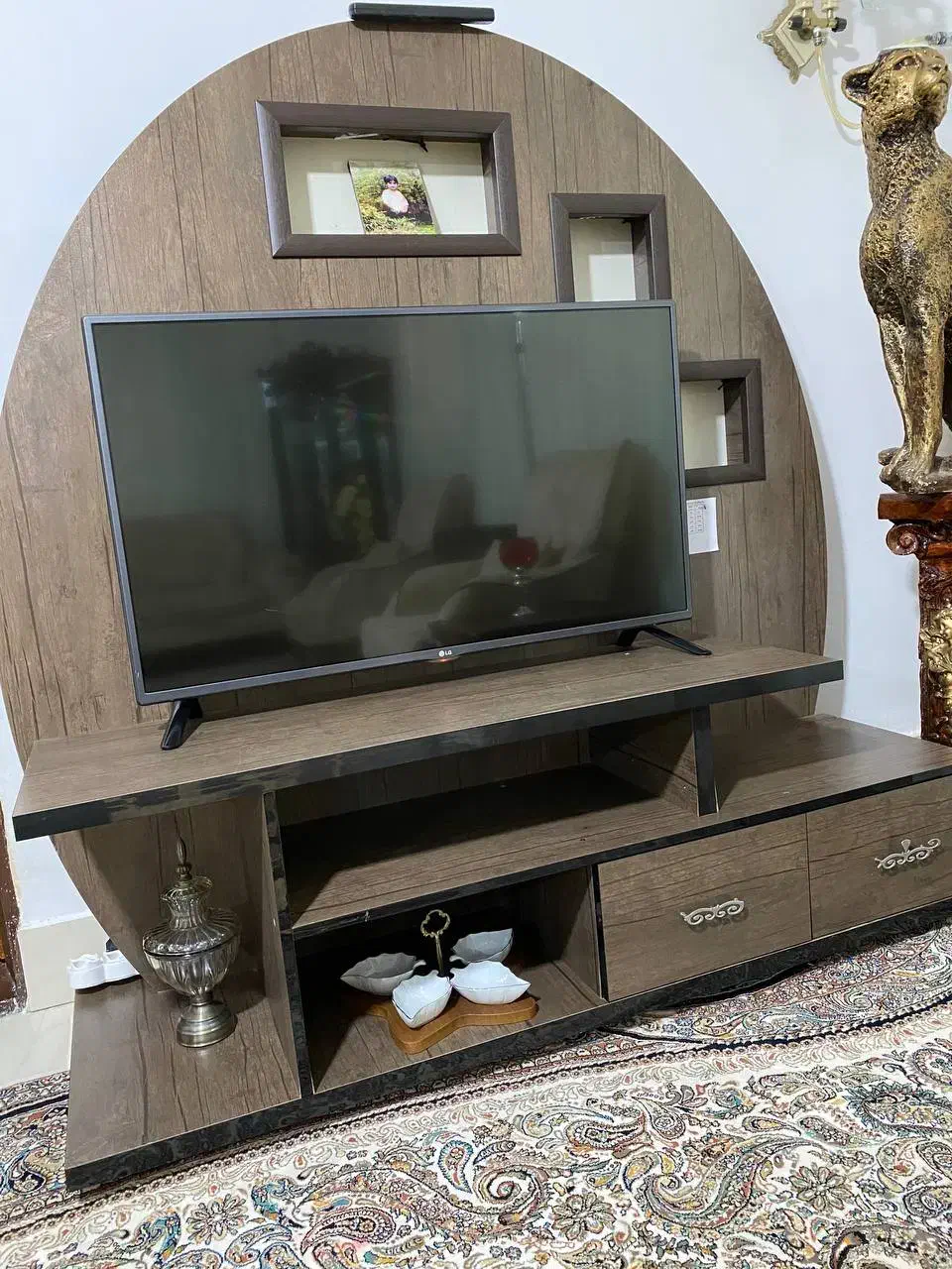 میز تلویزیون و ساعت ایستاده|میز تلویزیون|نمین, |دیوار