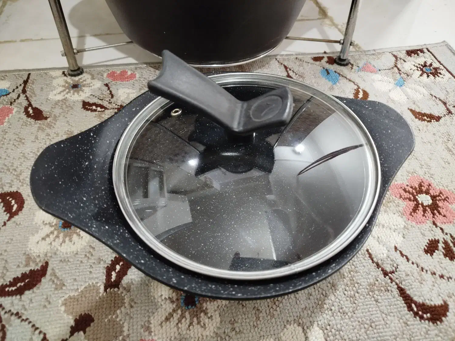 قابلمه چدن سرامیکی نو|ظروف پخت‌وپز|مریوان, |دیوار