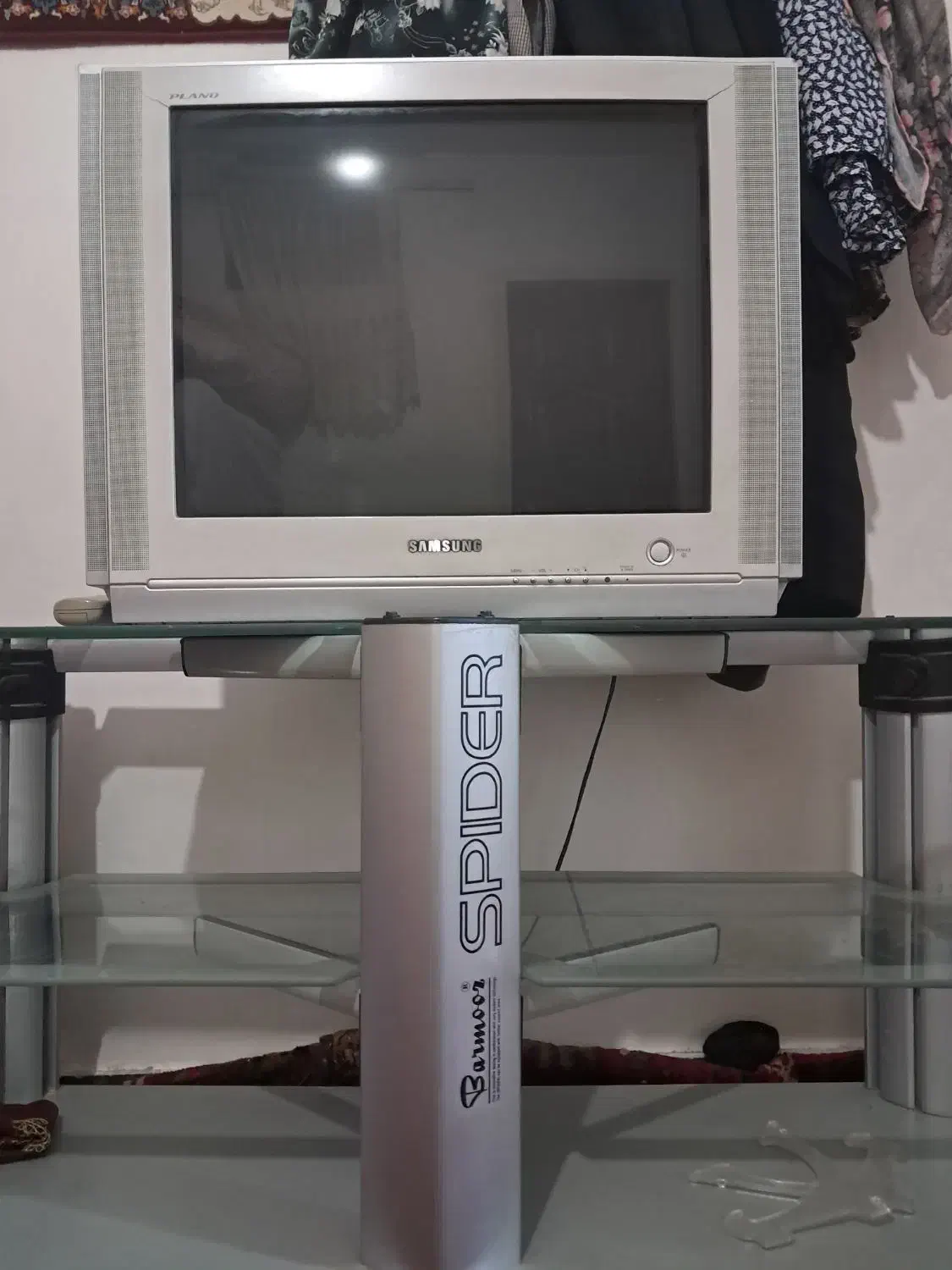 تلوزیون و میز تلوزیون یکجا|تلویزیون و پروژکتور|تبریز, |دیوار