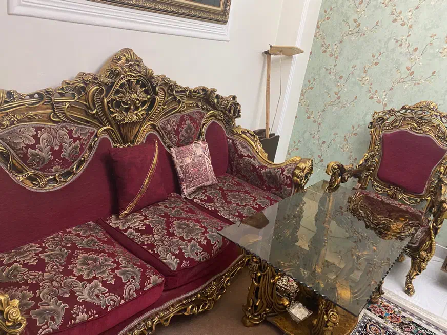 یک دست مبل ۷نفره سلطنتی|مبلمان خانگی و میز عسلی|قائم‌شهر, |دیوار