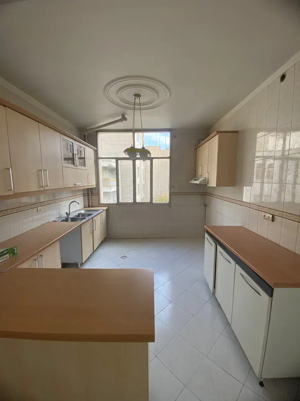 آپارتمان۱۴۰متری/۲خوابه/دکترهوشیار گرانمایه