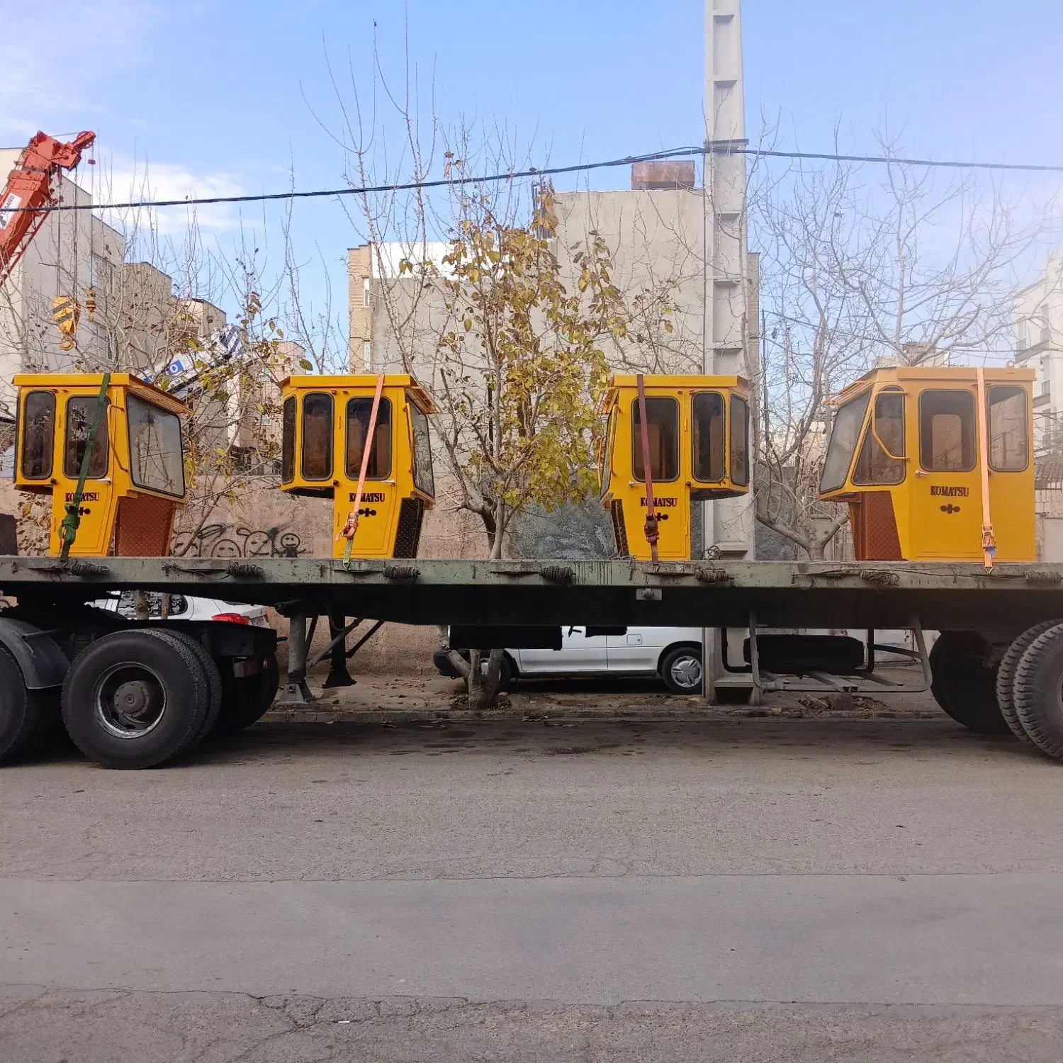 اتاق بلدوزر کوماتسو ۱۵۵ وکوماتسو ۱۲۰ و۹۰ و۴۰۰|قطعات یدکی و لوازم جانبی|آفتاب, |دیوار