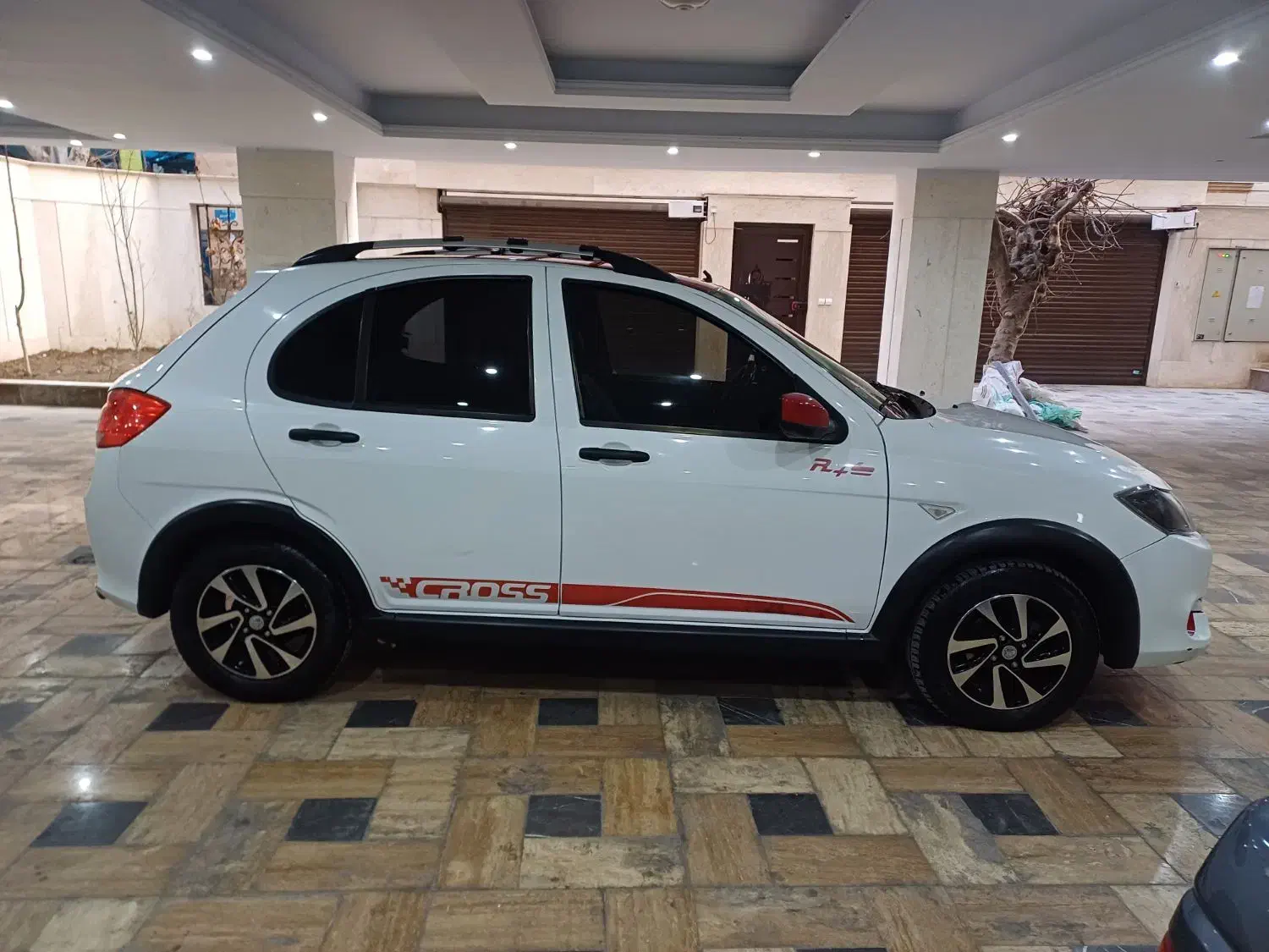 کوییک R+ مدل ۹۹ فقط معاوضه با شاهین دنده ۴۰۱یا ۴۰۲|خودرو سواری و وانت|تهران, استاد معین|دیوار