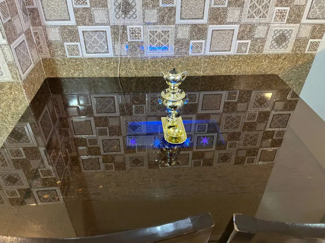 میزناهار خوری۴نفره|میز و صندلی غذاخوری|مهاجران, |دیوار