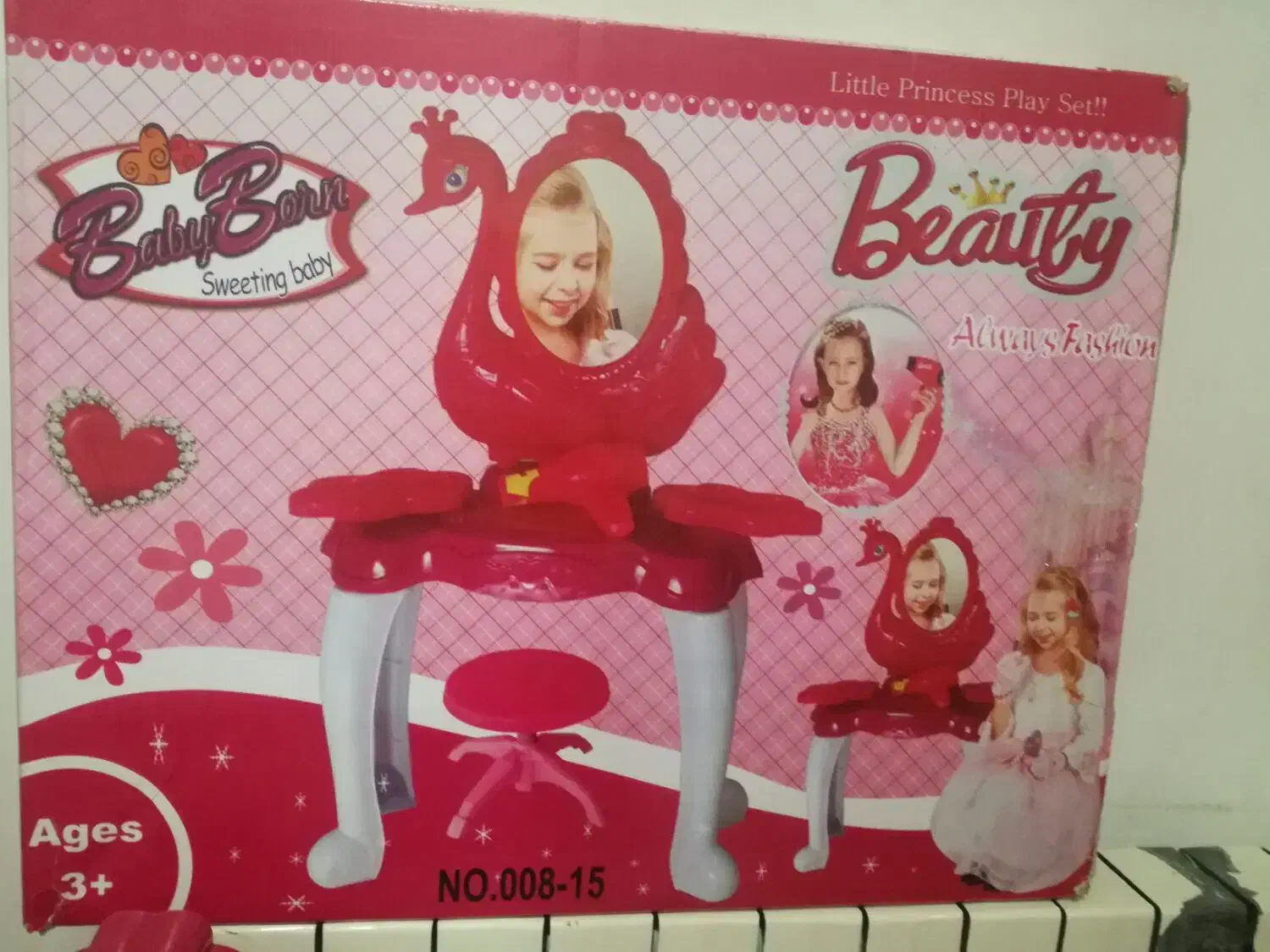 میز آرایش دخترانه ببی بورن|اسباب و اثاث بچه|اردبیل, |دیوار