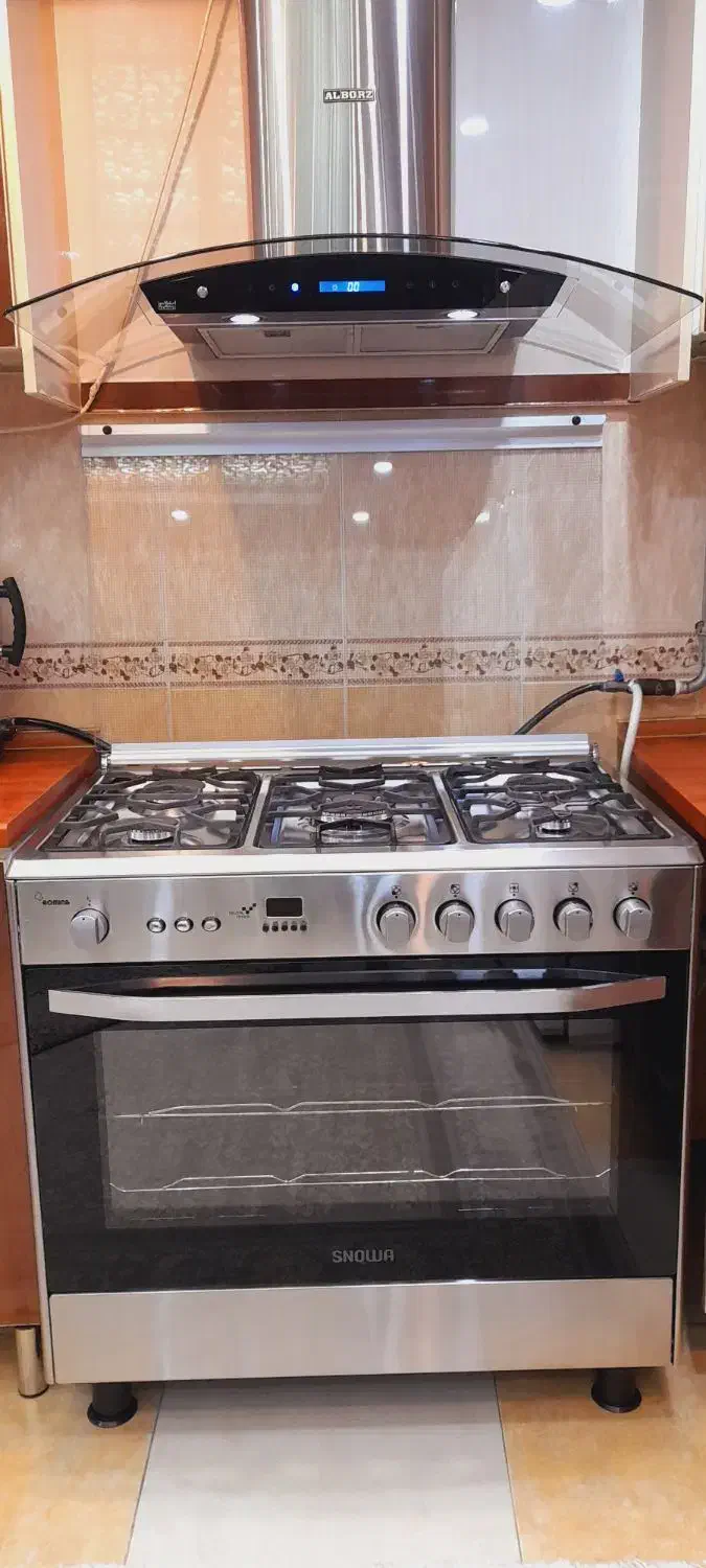 گاز فر اسنوا درحد نو|اجاق گاز و لوازم برقی پختوپز|تهران, فلسطین (میدان انقلاب)|دیوار
