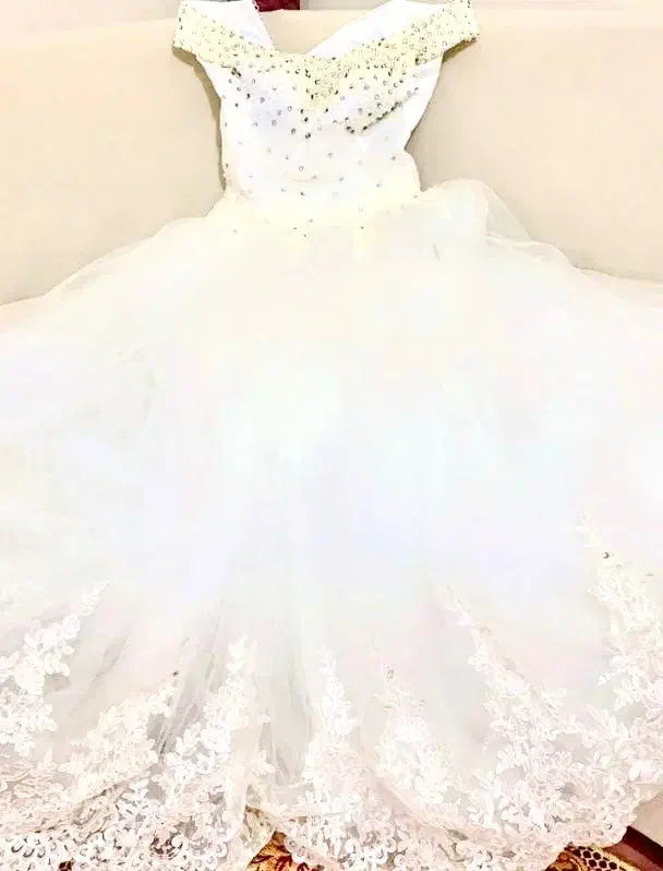 لباس عروس|لباس|تبریز, |دیوار