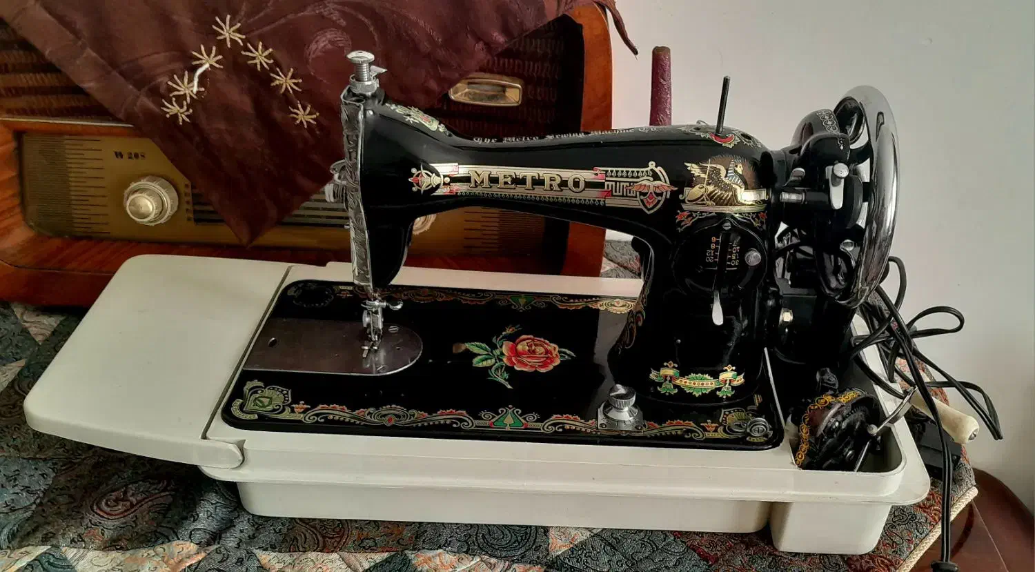 چرخ خیاطی برقی|چرخ خیاطی و ریسندگی|گلبهار, نوبهار|دیوار