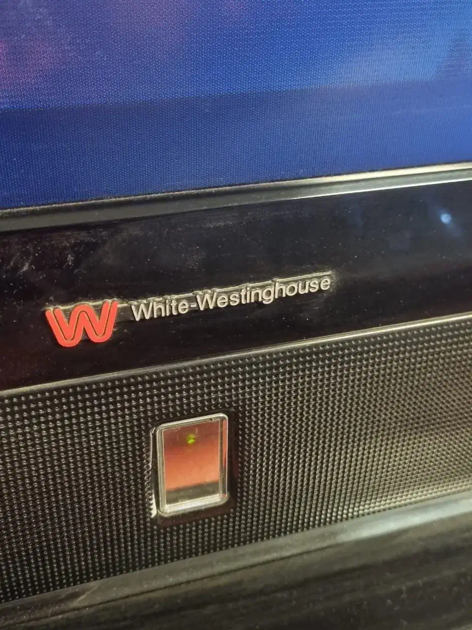 تلویزیون ۴۲ اینچ وایت وستینکهاوس|تلویزیون و پروژکتور|تبریز, |دیوار